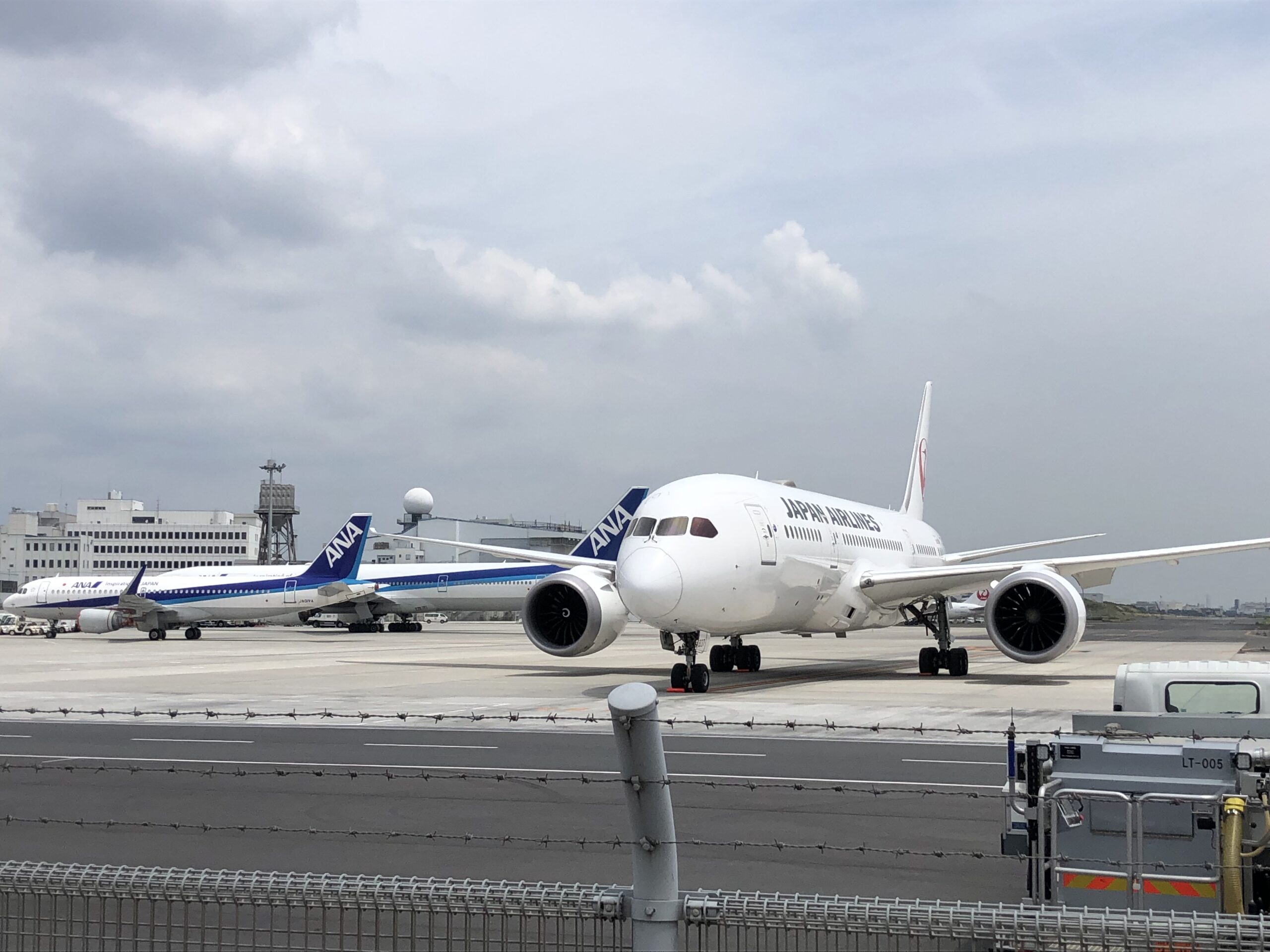 穴場スポット 天空橋駅で飛行機を見学 乗り物好きの子供におすすめ 東京都大田区 羽田空港 たるぼうブログ 共働き 育児 家計管理